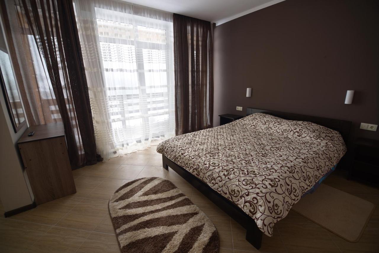 Ozone Minihotel Yablunytsya Eksteriør billede